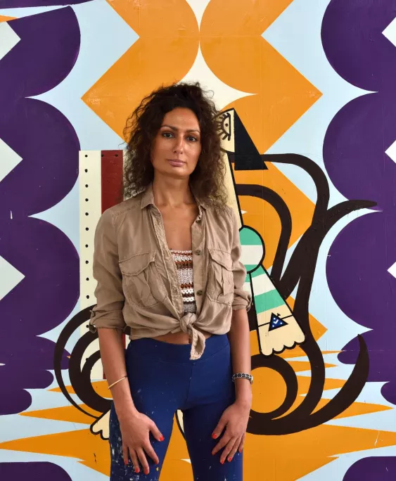 Farah Atassi portrait - Photo Rebecca Fanuele. Courtesy Almine Rech