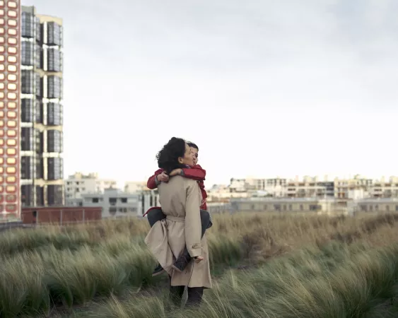 Autoportrait avec enfant